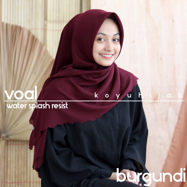 Koyu Hijab Segiempat Voal Ultrafine Water Splash Resist (Anti Air)