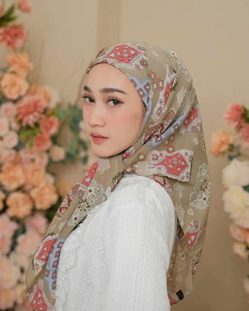 Koyu Hijab Segiempat Moti Viney Jepang Set Iner Maya