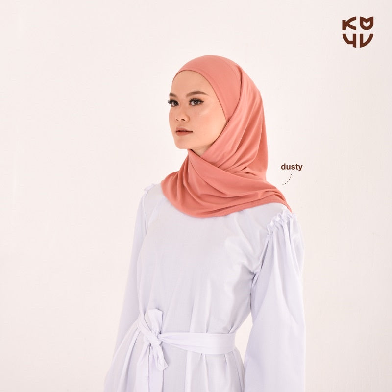 Koyu Hijab Mela Segiempat Instant (Tali Segitiga)