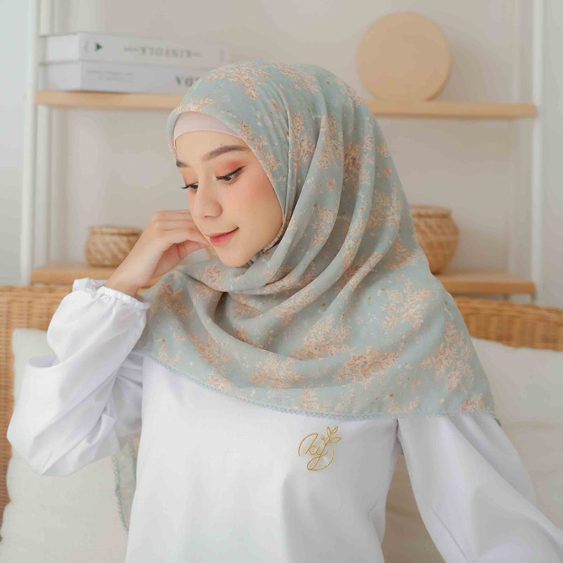 Koyu Hijab Segiempat Motif Potton Crystal Lace Winter Edition Koyu