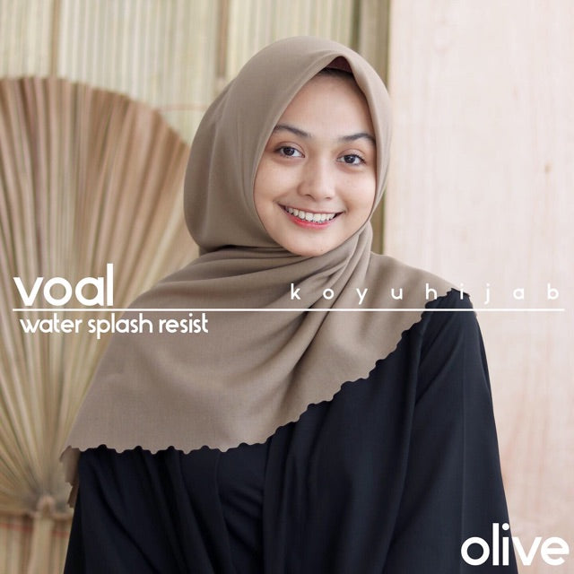 Koyu Hijab Segiempat Voal Ultrafine Water Splash Resist (Anti Air)