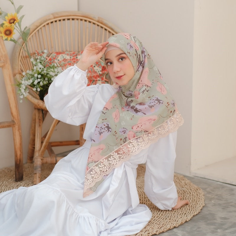Koyu Hijab Segiempat Viney Jepang Elsa Scraft Lace