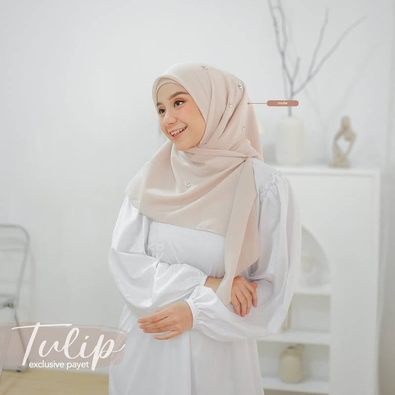 Koyu Hijab Segiempat Voal Luxury Payet Tulip